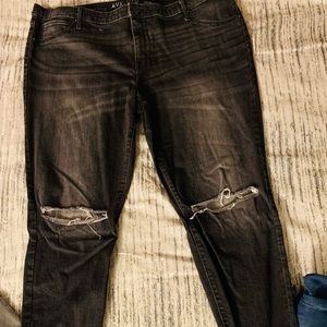 Ankle crop mid rise jean jegging